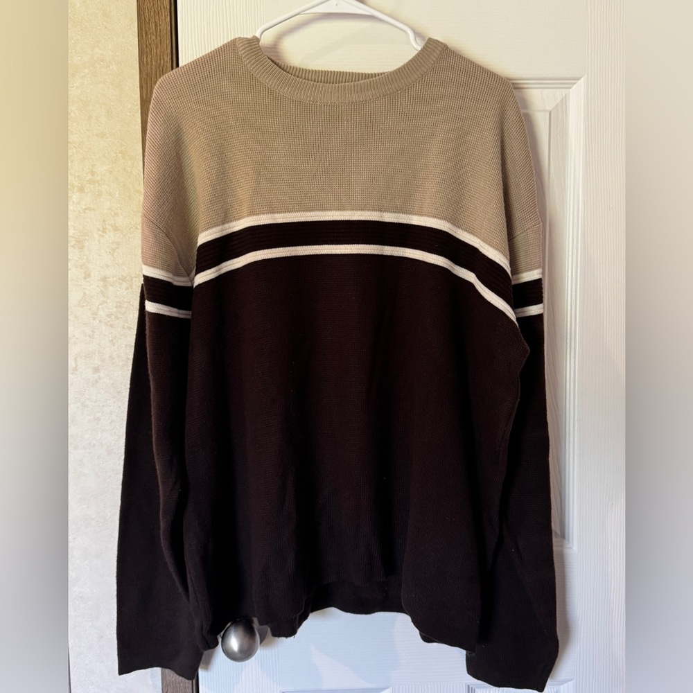 Sonoma Men's Sweater in Brown and Tan